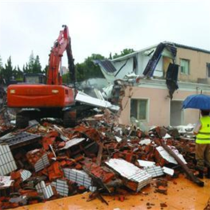 专业拆除服务 洗浴中心拆除价格解析与城市生活垃圾经营服务